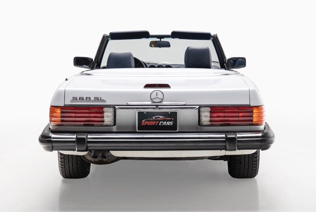 Used 1988 Mercedes-Benz 560 SL image 11