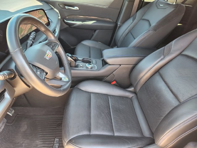Used 2024 Cadillac XT4 Sport FWD image 16