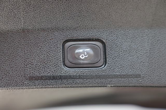 Used 2019 Ford Explorer Limited w/ Class III Trailer Tow Package image 12