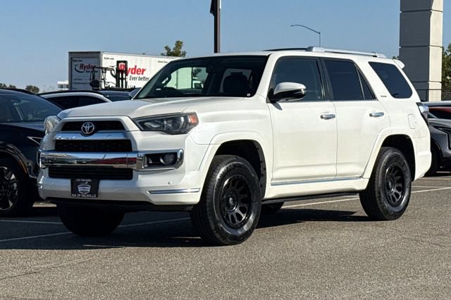 Used 2017 Toyota 4Runner Limited w/ Convenience Package AWD/4WD image 10