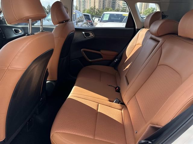 Used 2025 Kia Soul EX FWD image 16