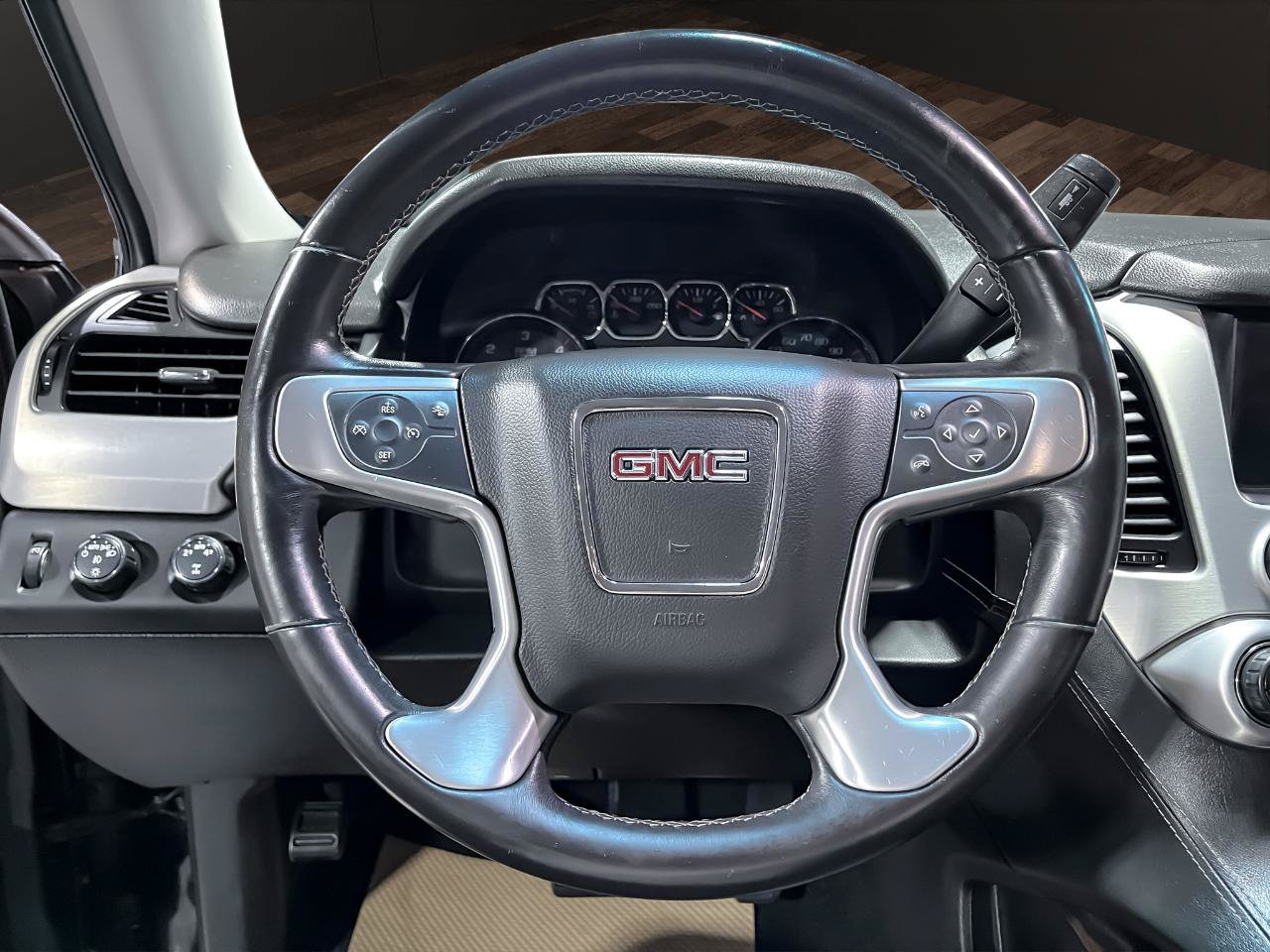 Used 2016 GMC Yukon SLE w/ Convenience Package AWD/4WD image 10