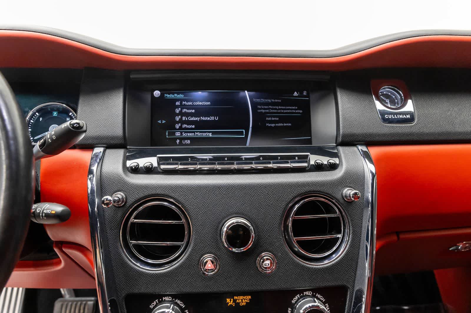 Used 2020 Rolls-Royce Cullinan AWD/4WD image 19