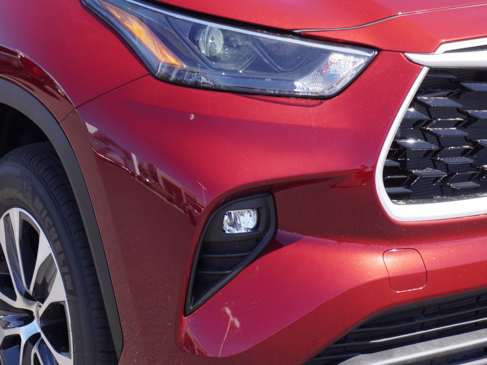 New 2026 Toyota Highlander XLE AWD/4WD image 3