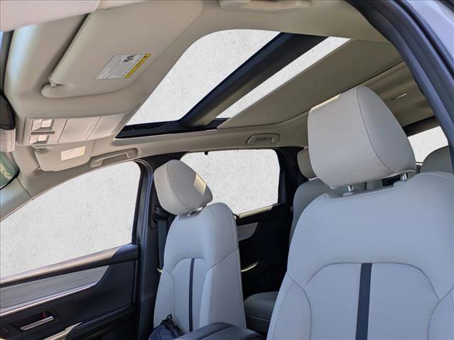 Certified 2024 MAZDA CX-90 Plug-In Hybrid w/ Premium Pkg image 16