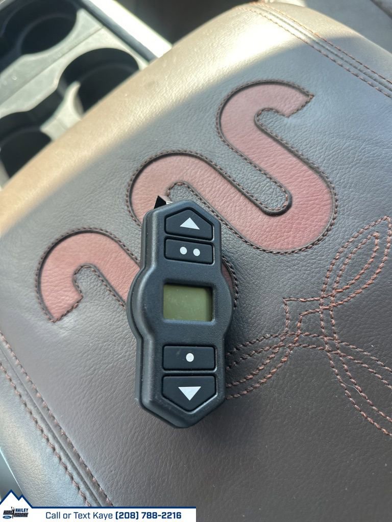 Used 2016 Ford F250 King Ranch w/ King Ranch w/Chrome Package image 43