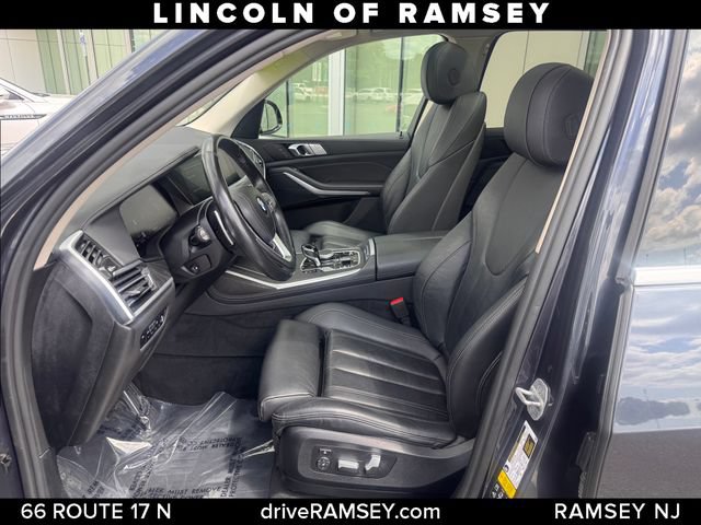 Used 2022 BMW X7 xDrive40i w/ Cold Weather Package AWD/4WD image 11