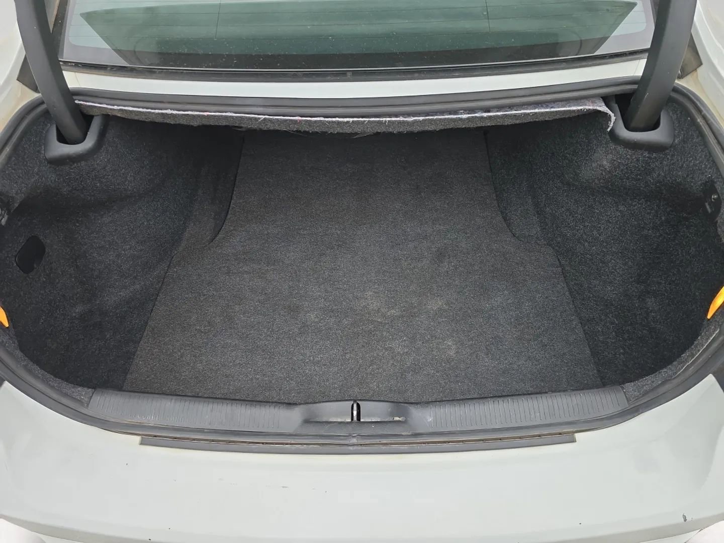 Used 2016 Dodge Charger R/T RWD image 18
