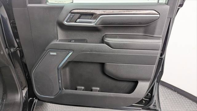 Used 2023 Chevrolet Silverado 1500 LTZ w/ Technology Package RWD image 22