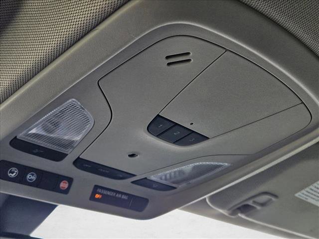 Used 2019 Chevrolet Impala Premier FWD image 13