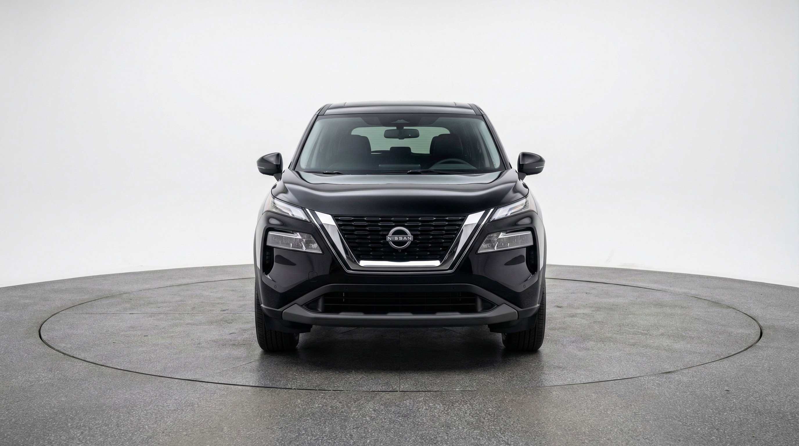 Used 2025 Nissan Rogue SV image 2