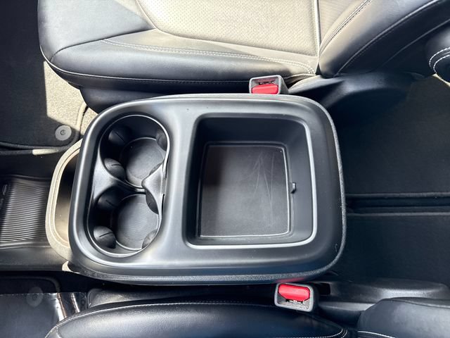 Used 2025 Chrysler Pacifica Select FWD image 25