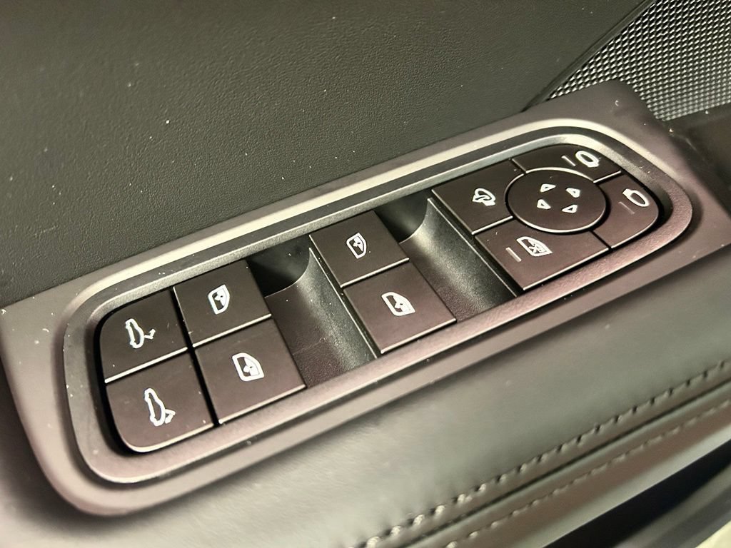 Certified 2026 Porsche Cayenne Coupe AWD/4WD image 7