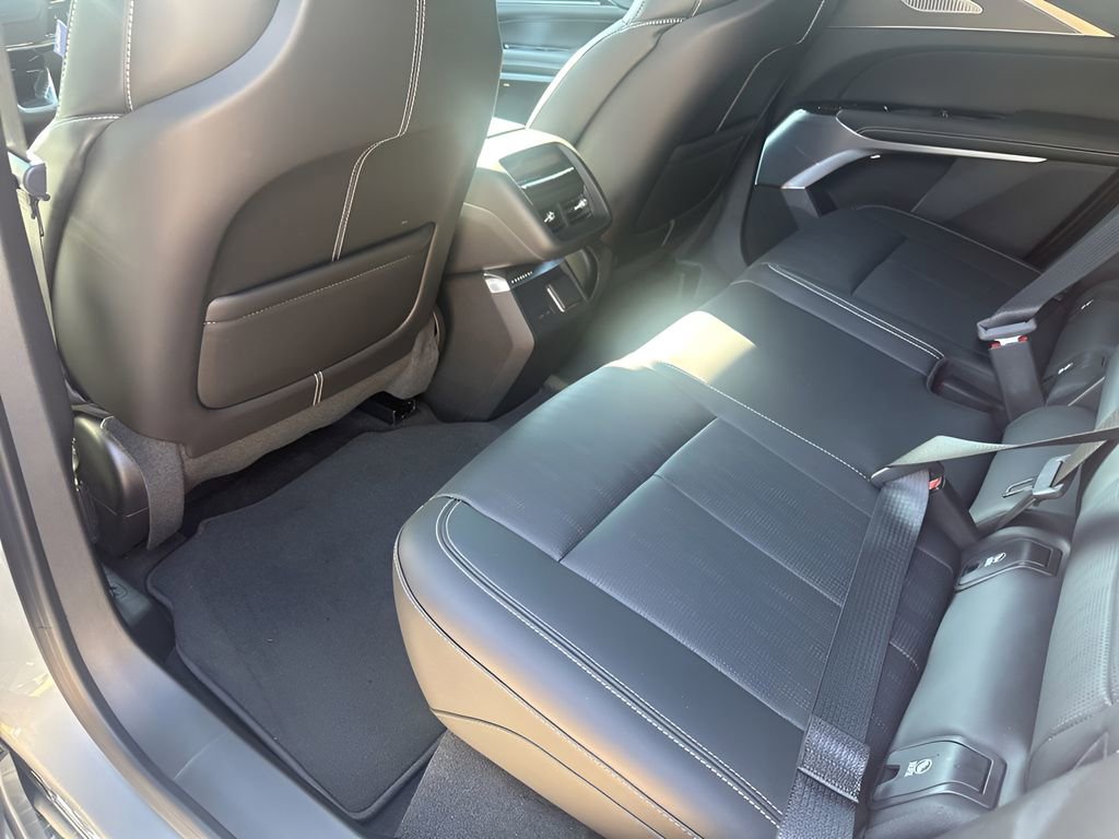 New 2026 Cadillac Lyriq V image 21