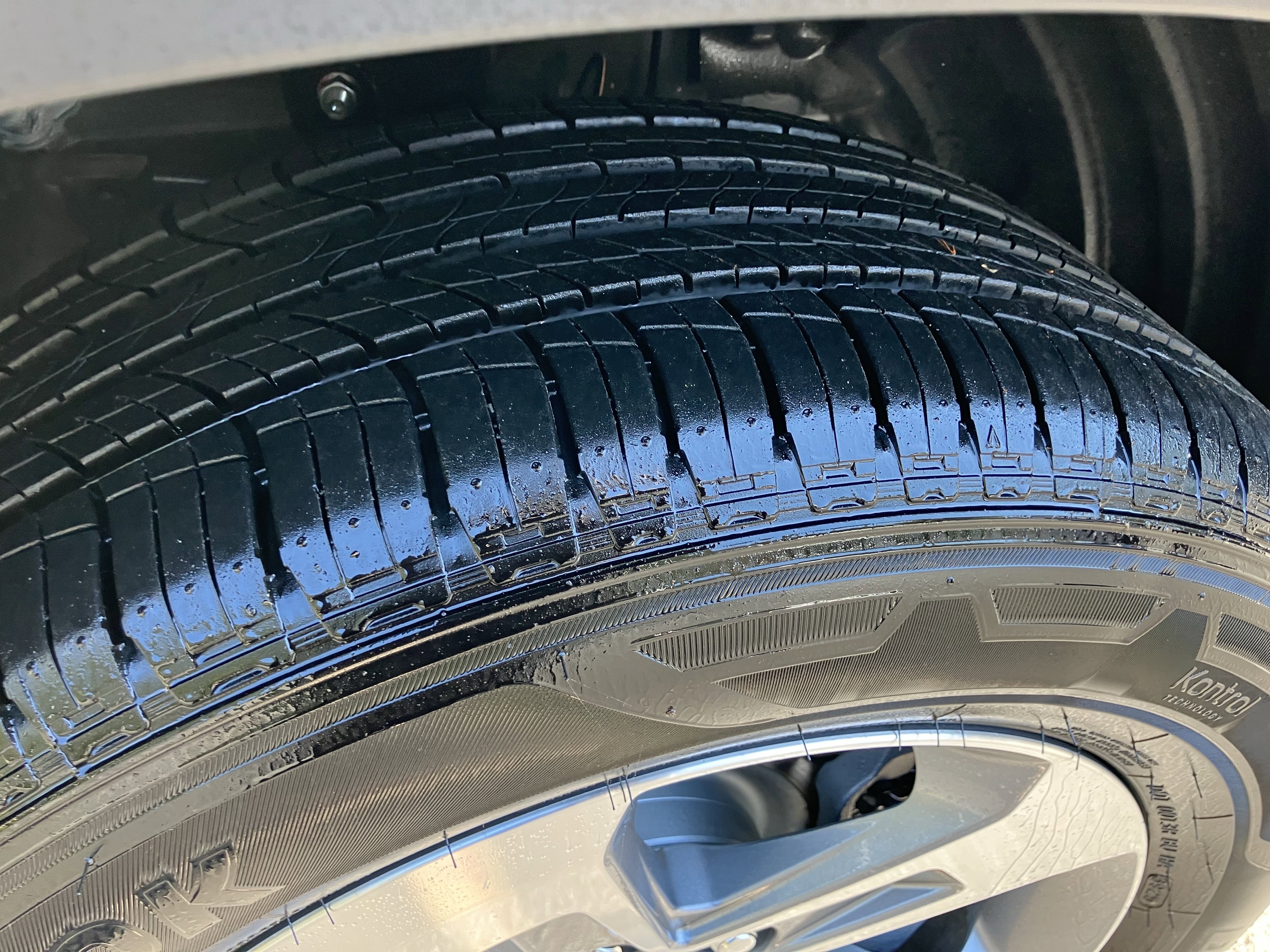 Used 2025 Honda Pilot EX-L image 12