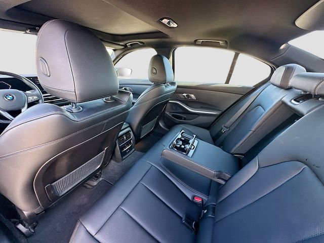 Used 2023 BMW 330i Sedan w/ Driving Assistance Package image 27