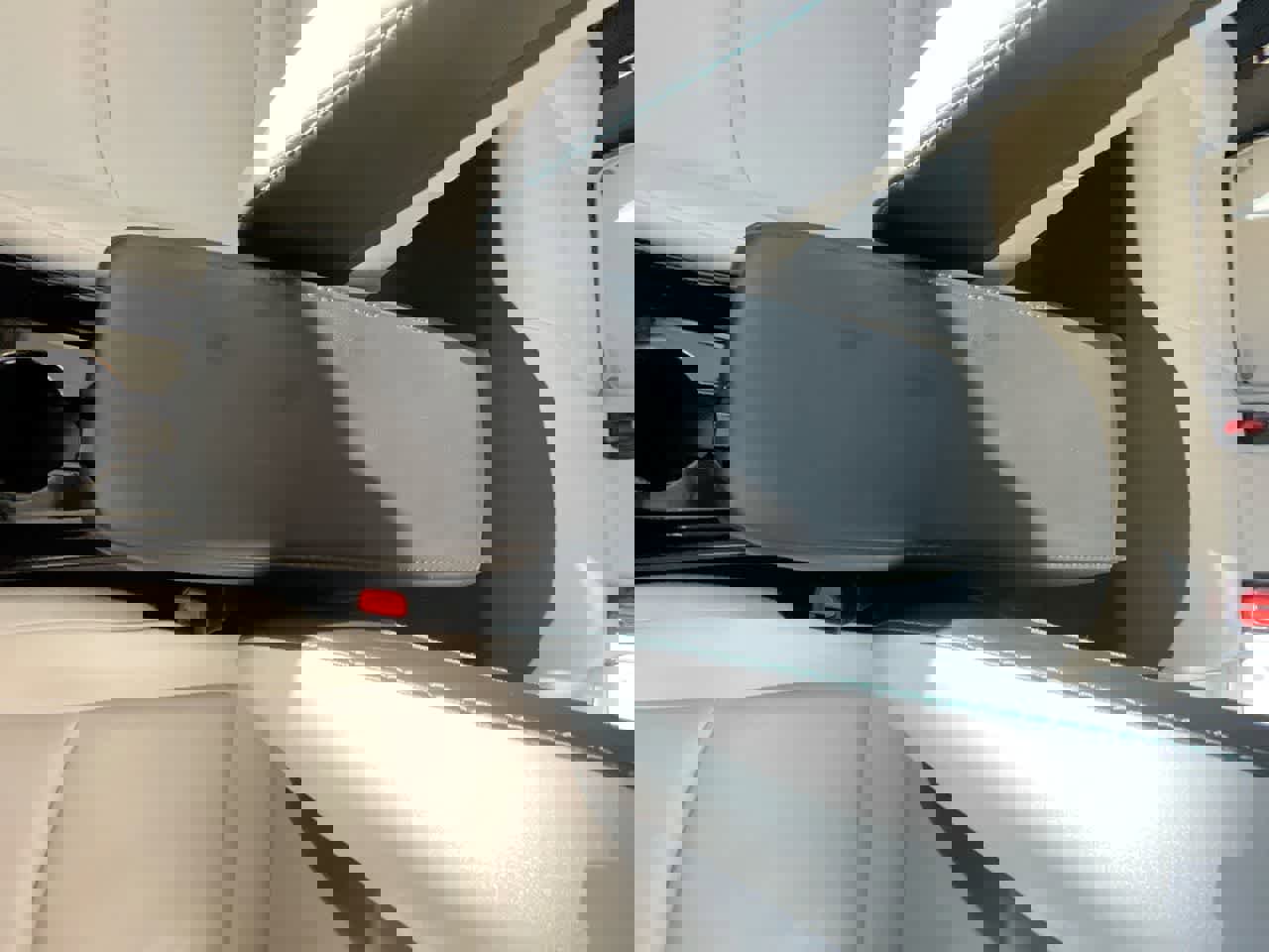 Used 2019 Toyota Prius XLE w/ Advanced Technology Package image 20