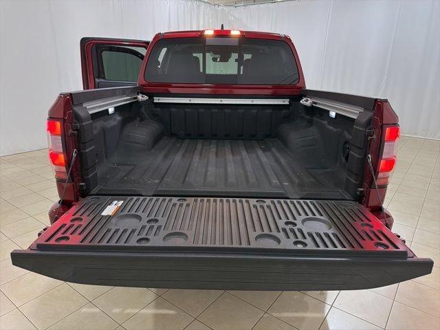 Used 2024 Nissan Frontier SL w/ Technology Package RWD image 23
