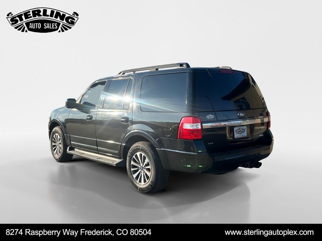 Used 2015 Ford Expedition XLT image 3