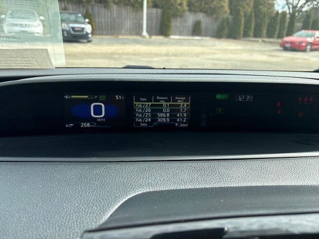 Used 2022 Toyota Prius L Eco image 16