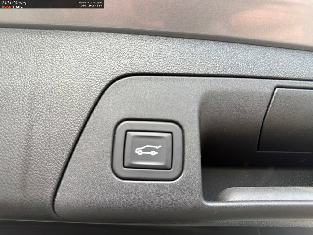 Used 2023 Buick Envision Preferred AWD/4WD image 8