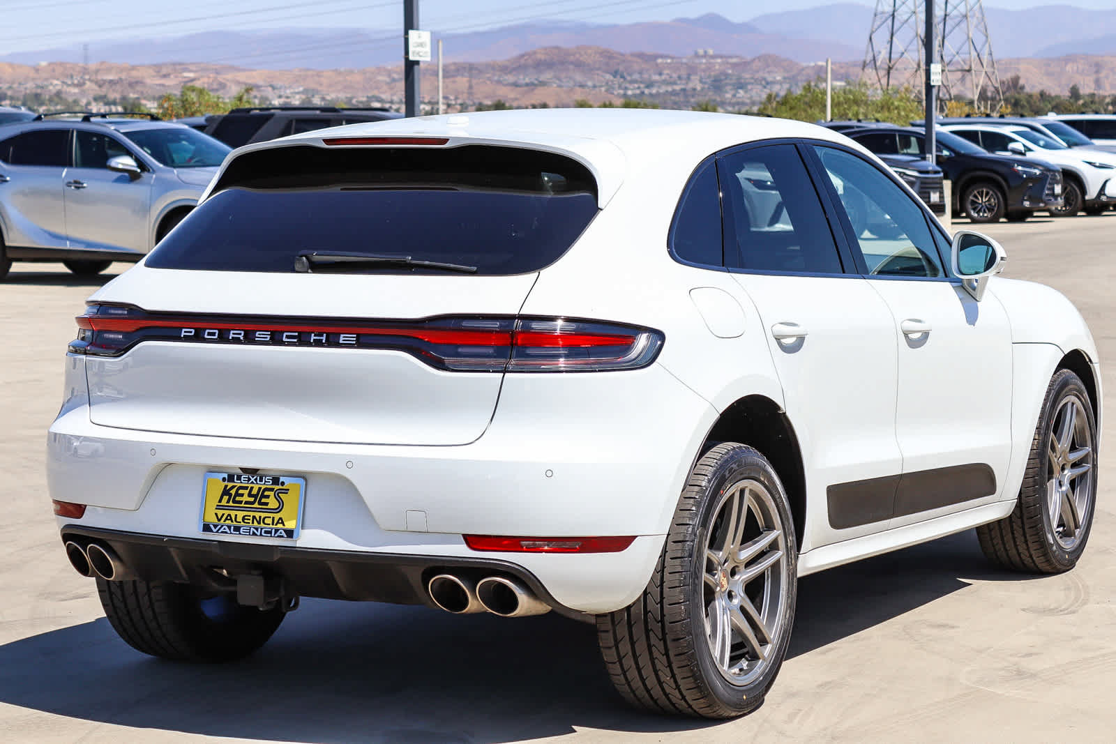 Used 2020 Porsche Macan S AWD/4WD image 4