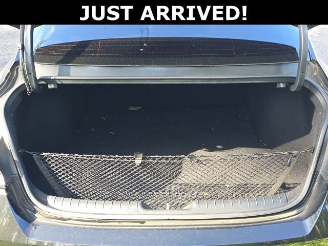 Used 2022 Hyundai Elantra Limited FWD image 8