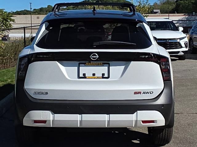 New 2026 Nissan Kicks SR w/ Cold Weather Package image 25