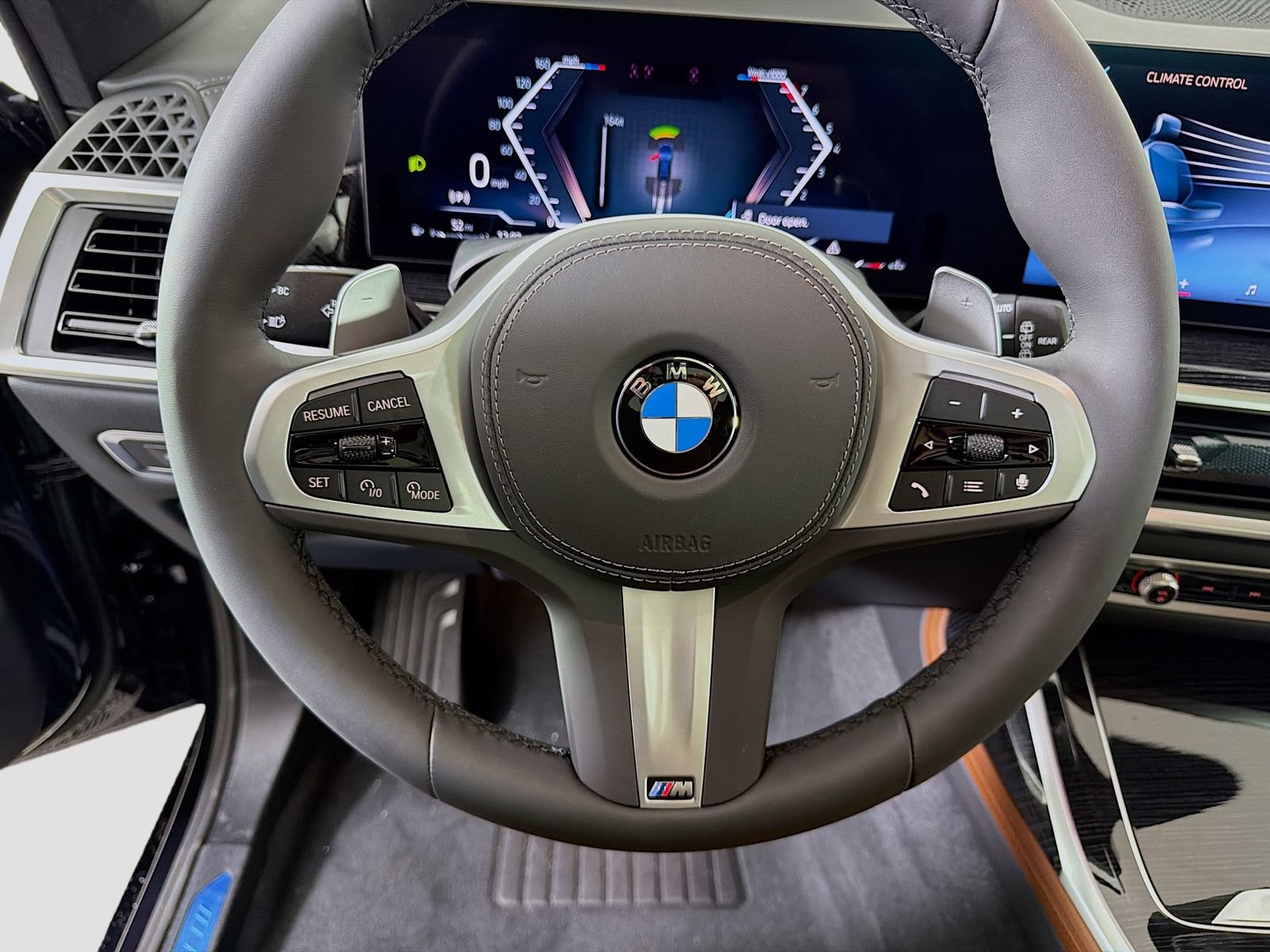 New 2027 BMW X7 xDrive40i w/ Executive Package AWD/4WD image 13
