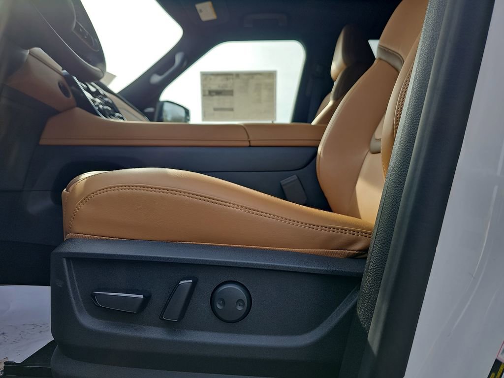 New 2026 Nissan Armada SL w/ Captain's Chari Seat Package RWD image 34