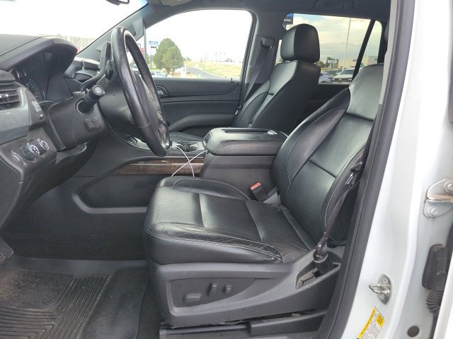 Used 2017 Chevrolet Tahoe LT w/ Luxury Package AWD/4WD image 17