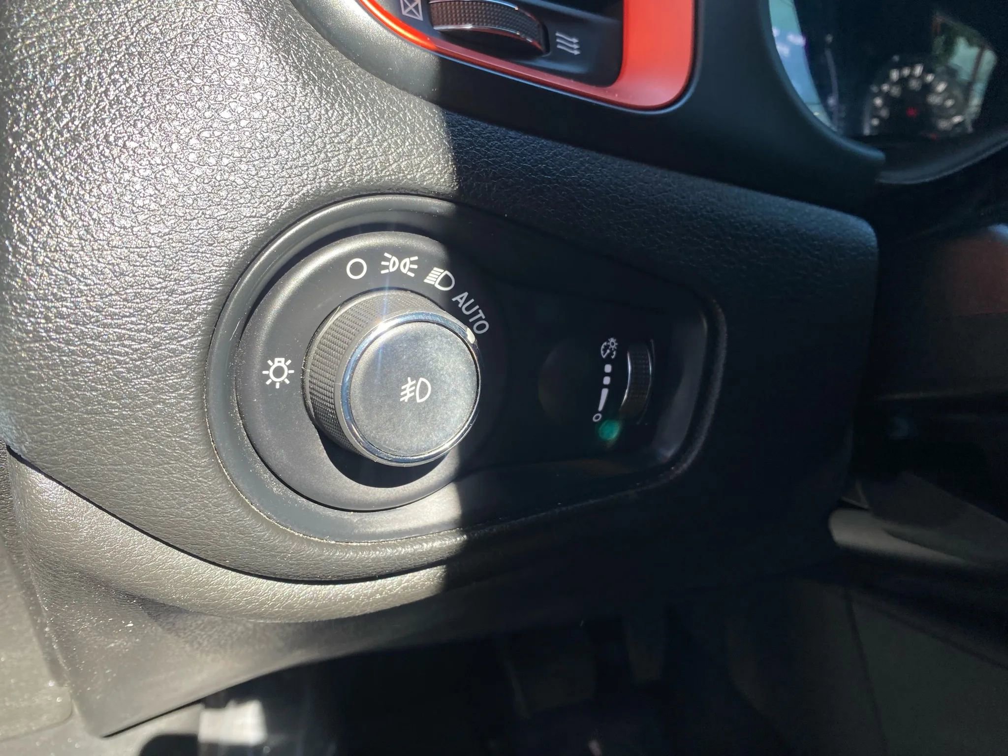 Used 2020 Jeep Renegade Sport image 13