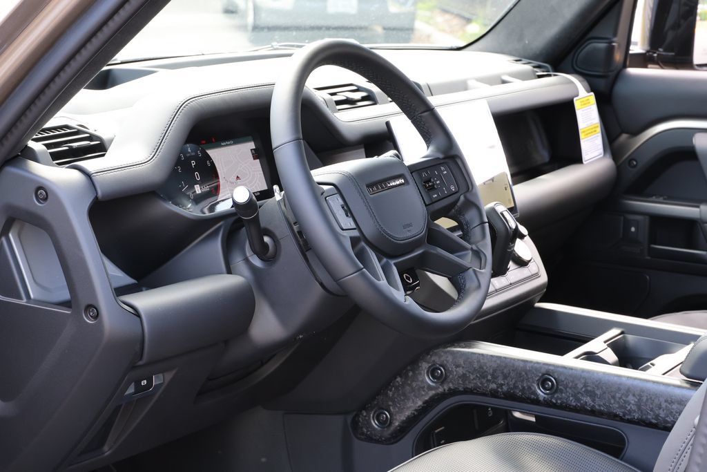 New 2026 Land Rover Defender 110 OCTA AWD/4WD image 22