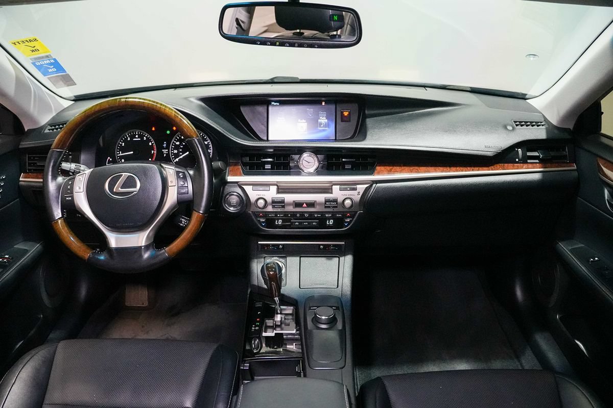 Used 2015 Lexus ES 350 w/ Premium Package FWD image 20