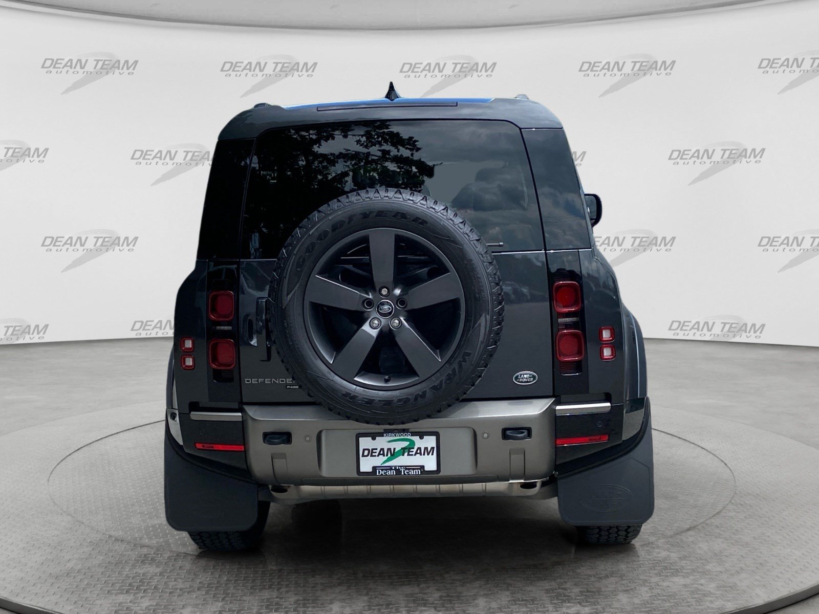 Used 2022 Land Rover Defender 110 X-Dynamic HSE AWD/4WD image 7