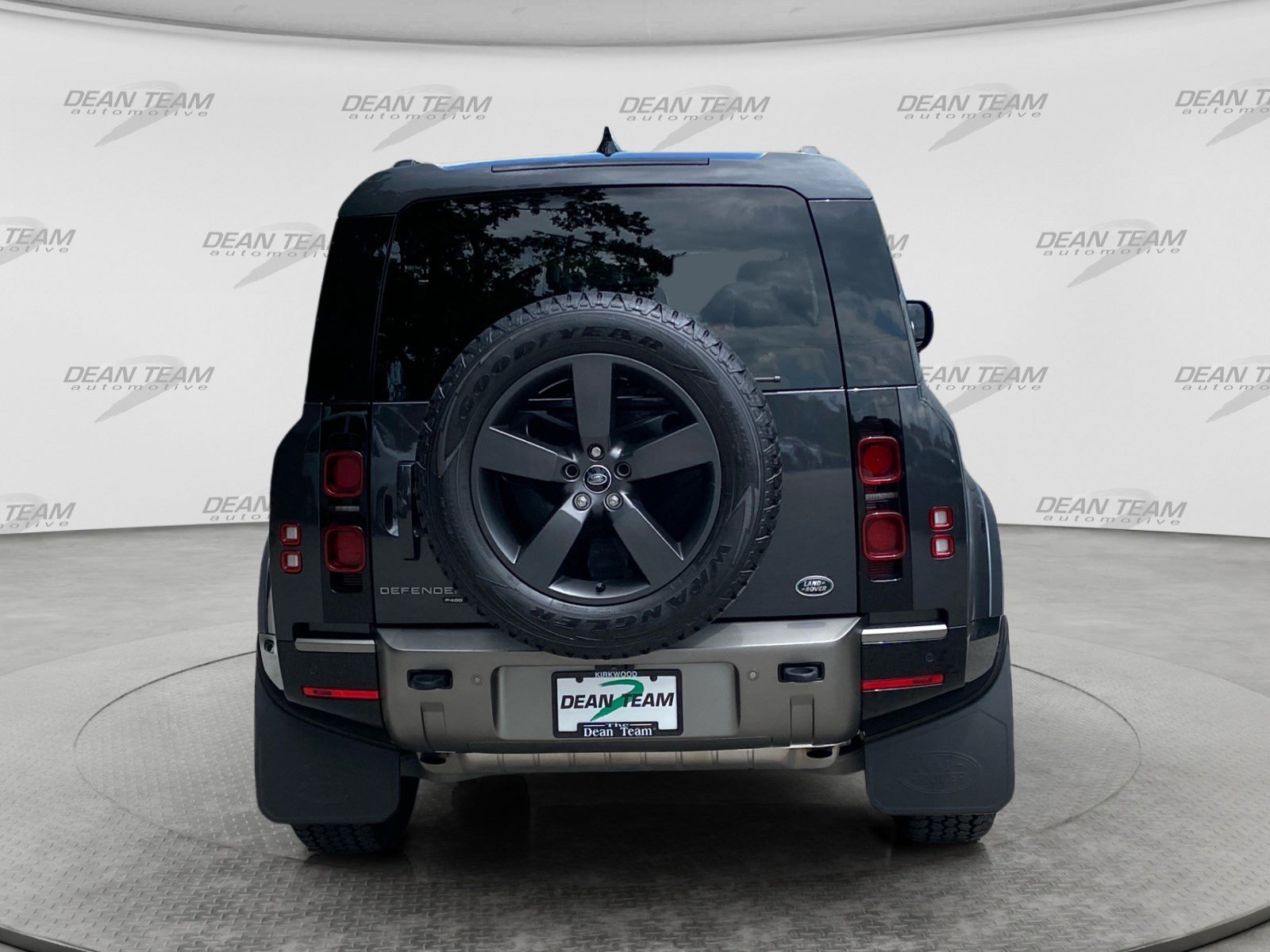 Used 2022 Land Rover Defender 110 X-Dynamic HSE AWD/4WD image 7
