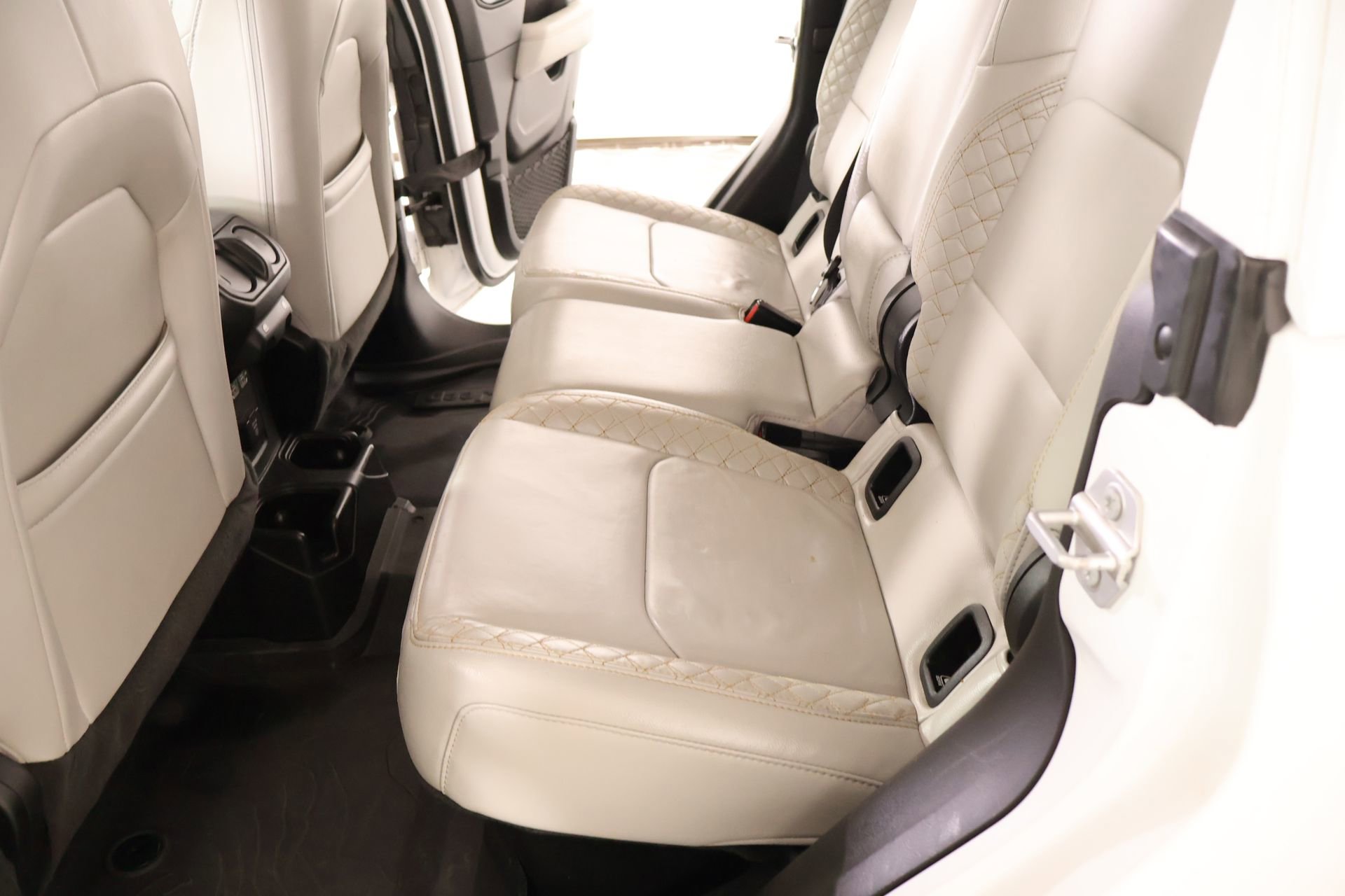 Used 2023 Jeep Gladiator Overland image 13