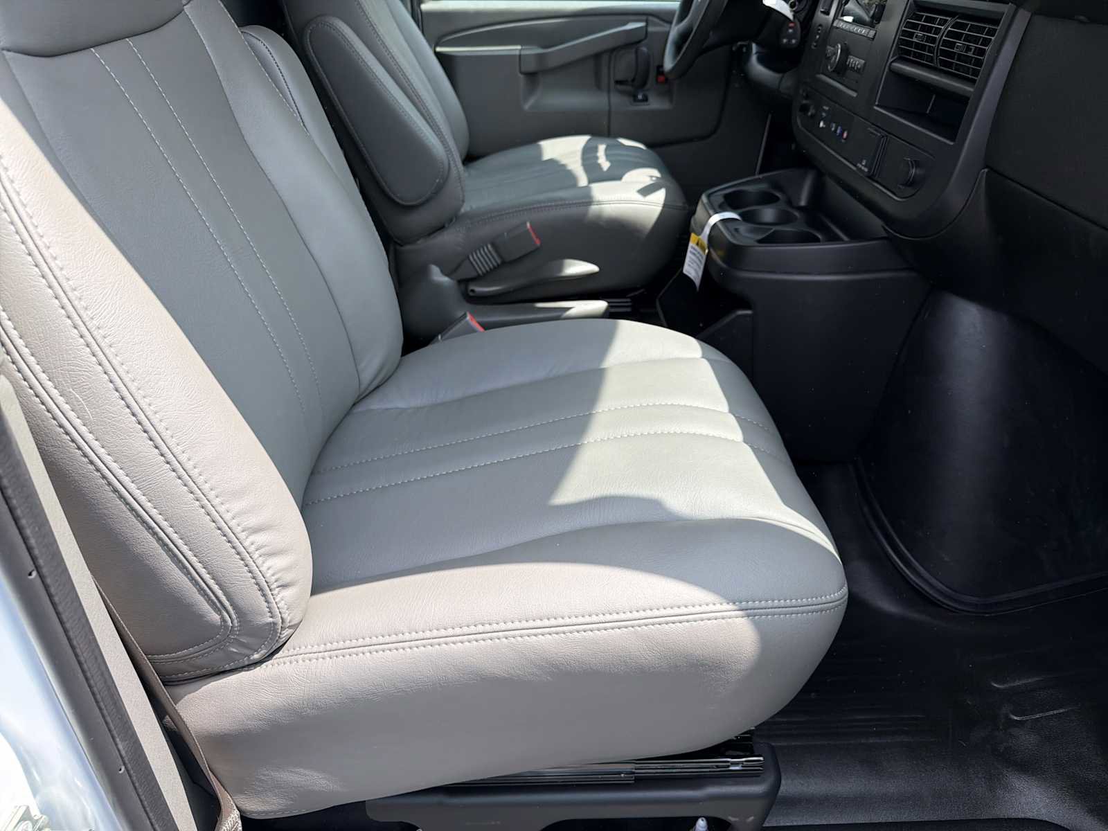 New 2025 GMC Savana 2500 w/ Driver Convenience Package image 12