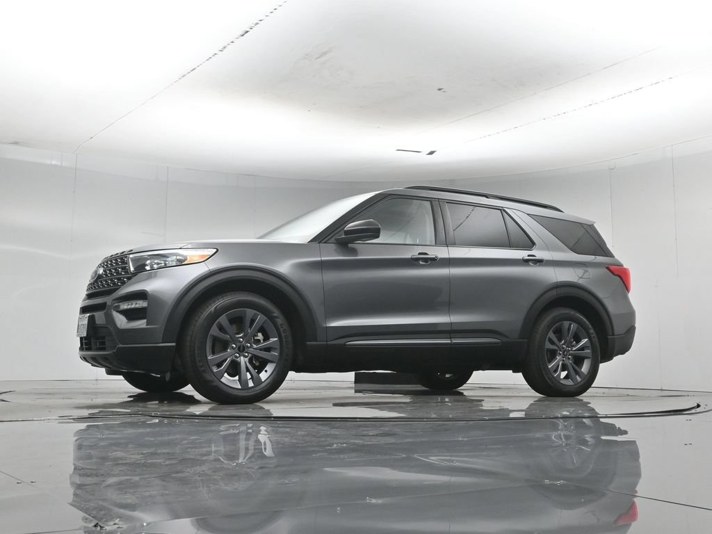 Certified 2023 Ford Explorer XLT w/ Equipment Group 202A RWD image 49