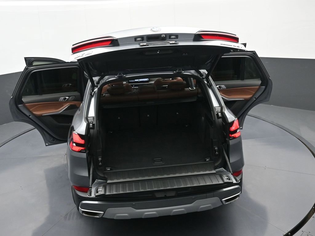 Used 2024 BMW X5 xDrive40i w/ Premium Package image 43