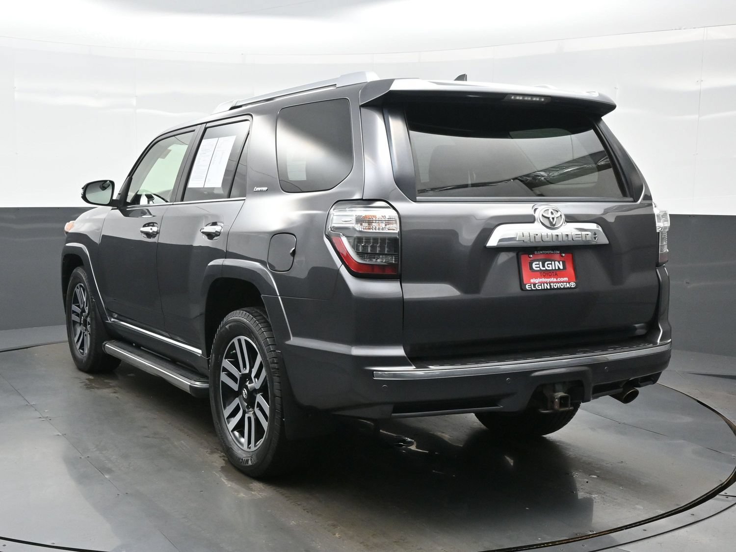 Used 2018 Toyota 4Runner Limited AWD/4WD image 4