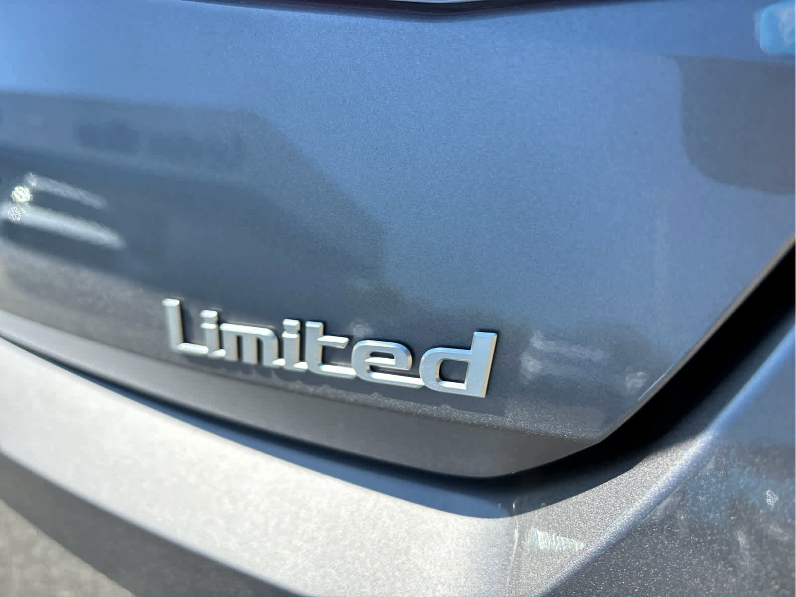 Used 2024 Hyundai Elantra Limited FWD image 28