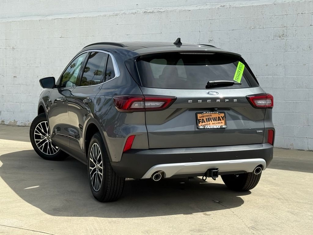 New 2024 Ford Escape SE w/ PHEV Premium Package FWD image 4