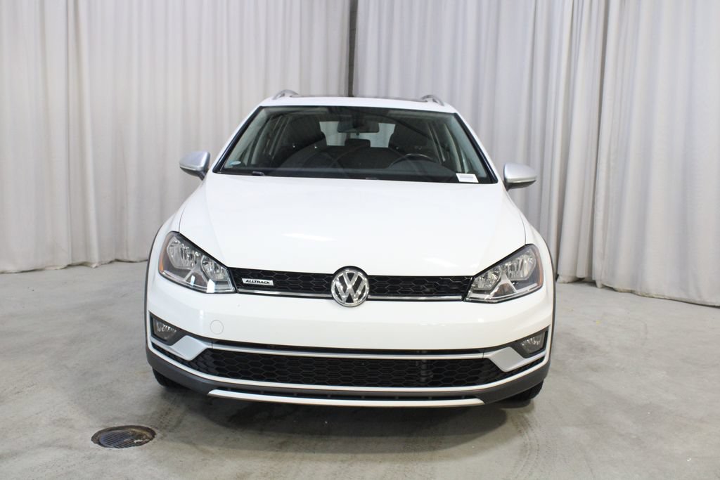 Used 2017 Volkswagen Golf Alltrack SE AWD/4WD image 36