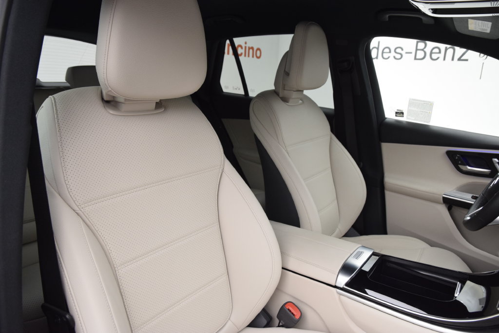 Certified 2026 Mercedes-Benz GLC 300 image 17