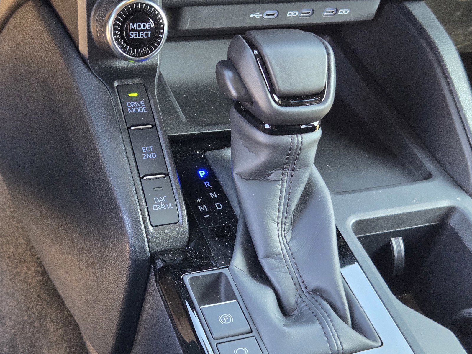 Used 2025 Toyota Land Cruiser image 20