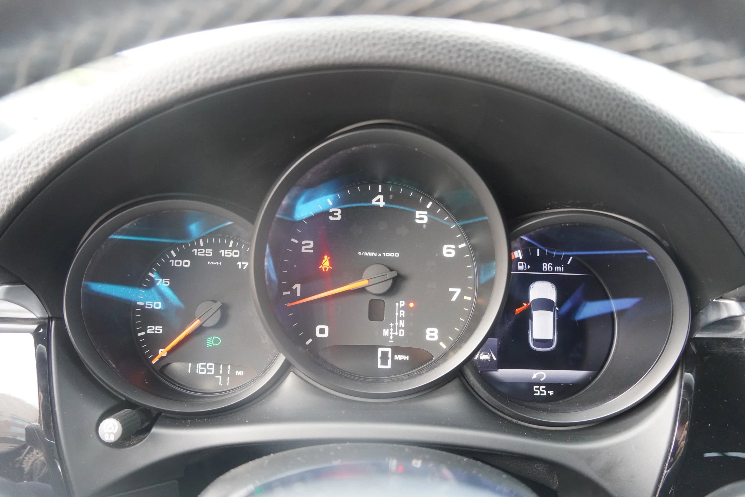 Used 2017 Porsche Macan image 39