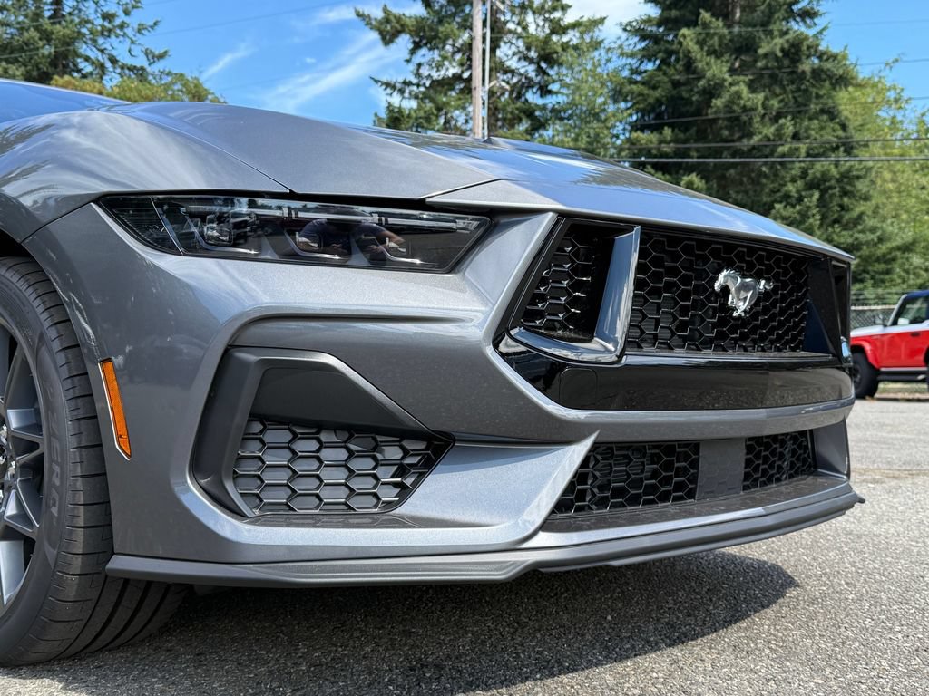 New 2026 Ford Mustang GT w/ GT Performance Package RWD image 32