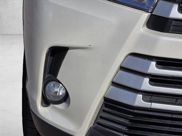 Used 2017 Toyota Highlander XLE image 8