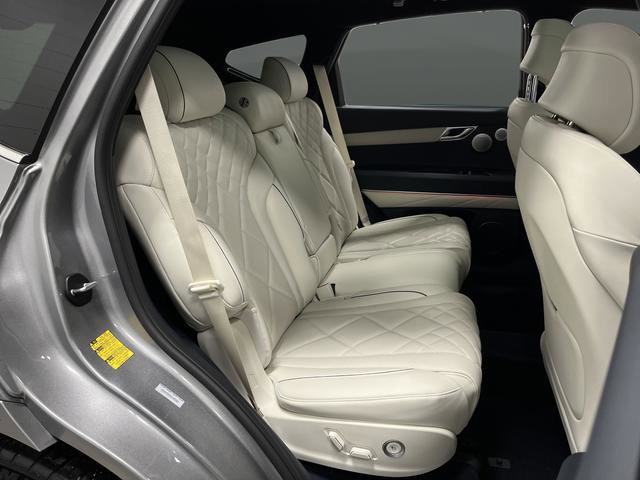 Used 2025 Genesis GV80 3.5T Prestige image 34